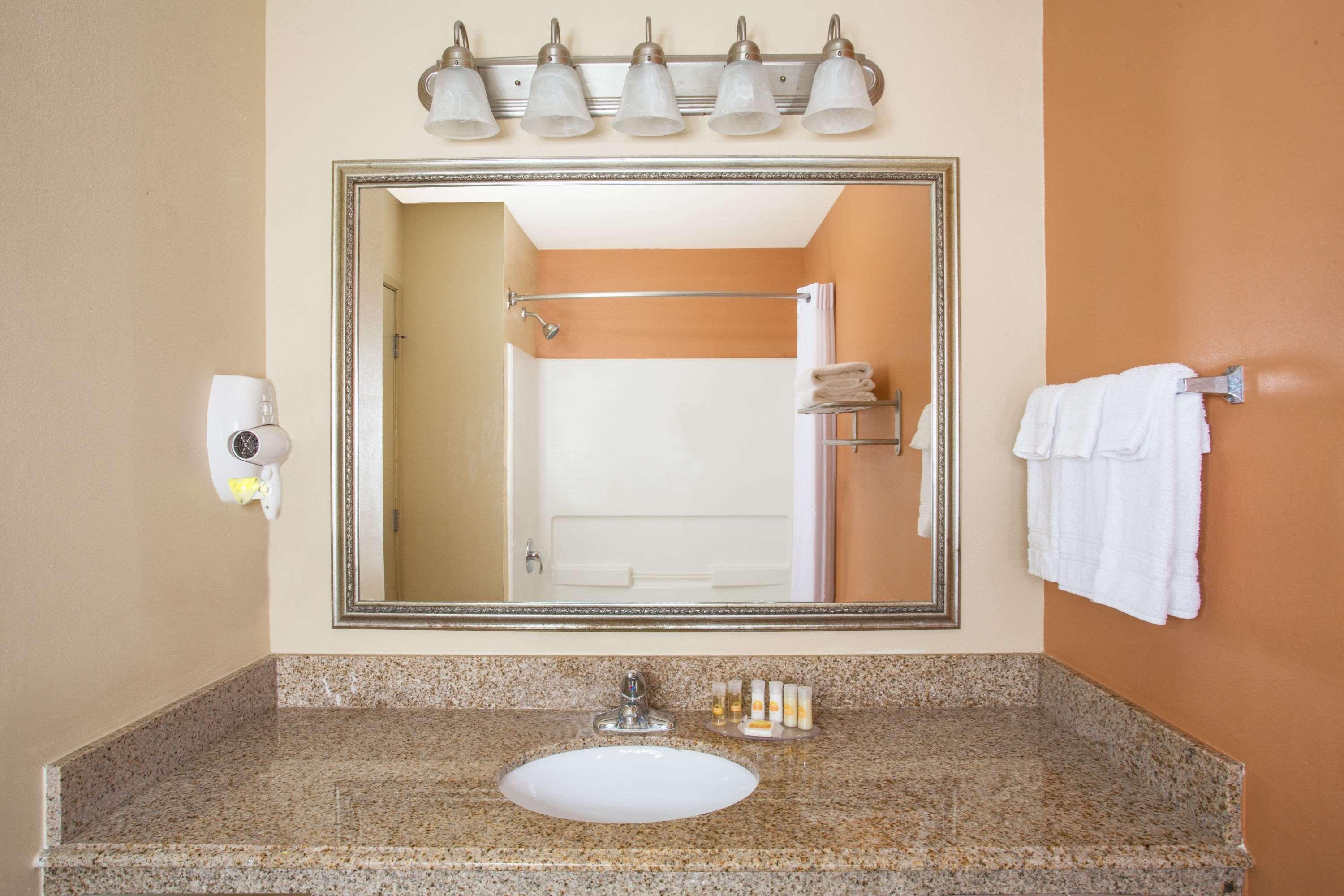 Days Inn & Suites By Wyndham Thibodaux Zewnętrze zdjęcie